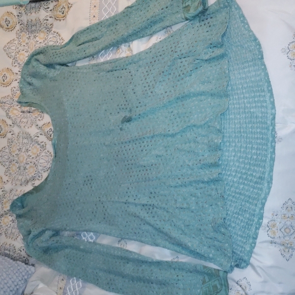 Cute, Day trip, long sleeve... - Picture 2 of 4